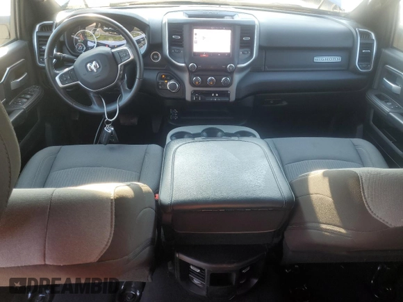 2024 Ram 2500 Big Horn with VIN 3C6UR5DJ8RG348216, listed as a Copart auction lot 61998405 with 22,244 mi miles and Clean title. Bid and sale history available at DreamBid. Image 8.