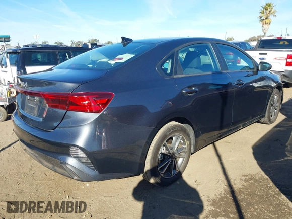 2024 Kia Forte LXS with VIN 3KPF24AD0RE769440, listed as a IAAI auction lot 41413414 with 4,221 mi miles and . Bid and sale history available at DreamBid. Image 4.