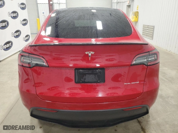 2022 Tesla Model Y Long Range with VIN 7SAYGDEE0NF480692, listed as a Copart auction lot 49378185 with 121,848 mi miles and Clean Title. Bid and sale history available at carsss.com. Image 6.
