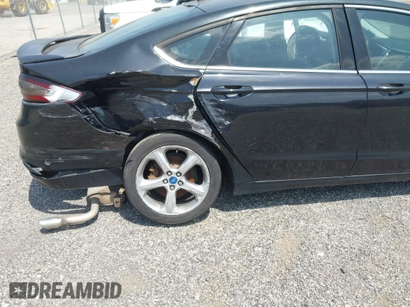 2013 Ford Fusion SE с VIN 3FA6P0H7XDR335902, выставлен на аукционе IAAI как лот 42561492 с пробегом Не указан миль и . История ставок и продаж доступна на DreamBid. Изображение 6.
