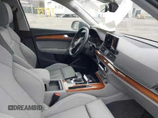 2022 Audi Q5 S line Prestige with VIN WA1FAAFY5N2110946, listed as a IAAI auction lot 41887991 with 39,170 mi miles. Bid and sale history available at carsss.com. Image 5.