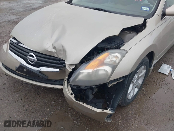2009 Nissan Altima 2.5 S with VIN 1N4AL21E19N529707, listed as a IAAI auction lot 41959465 with 137,497 mi miles. Bid and sale history available at carsss.com. Image 6.