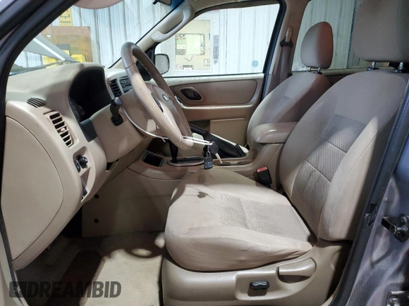 2007 Ford Escape XLT with VIN 1FMYU93107KA67692, listed as a Copart auction lot 72799184 with 230,668 mi miles and Salvage Title. Bid and sale history available at carsss.com. Image 7.