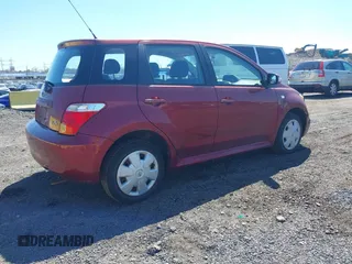 2006 Scion xA z VIN JTKKT624X60146166, wystawiony jako IAAI lot #42073450 z przebiegiem 166 431 mil mil oraz . Historia ofert i sprzedaży dostępna na DreamBid. Obrazek 4.