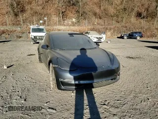 2020 Tesla Model 3 Performance z VIN 5YJ3E1EC9LF742555, wystawiony jako Copart lot #80116864 z przebiegiem 51 544 mil mil oraz Szkoda całkowita • Salvage title. Historia ofert i sprzedaży dostępna na DreamBid. Obrazek 13.