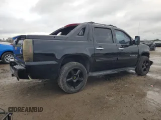 2013 Chevrolet Avalanche LT with VIN 3GNMCFE05DG107557, listed as a Copart auction lot 88617245 with Not Provided miles and Salvage Title. Bid and sale history available at DreamBid. Image 3.