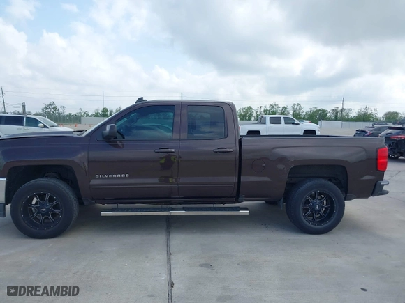 2016 Chevrolet Silverado 1500 LT with VIN 1GCRCREC8GZ180162, listed as a IAAI auction lot 41946432 with 162,090 mi miles. Bid and sale history available at carsss.com. Image 14.
