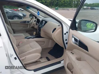 2015 Nissan Pathfinder SL with VIN 5N1AR2MM5FC705429, listed as a IAAI auction lot 42678231 with 162,526 mi miles and . Bid and sale history available at DreamBid. Image 5.