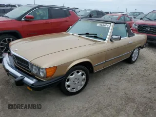 1984 Mercedes-Benz 380 with VIN WDBBA45AXEA009528, listed as a Copart auction lot 75636624 with 82,614 mi miles and Salvage Title. Bid and sale history available at carsss.com. Image 1.