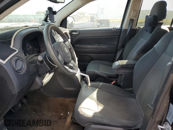 2017 Jeep Compass Sport with VIN 1C4NJCBA3HD147301, listed as a Copart auction lot 48399035 with 82,073 mi miles and Salvage title. Bid and sale history available at DreamBid. Image 7.