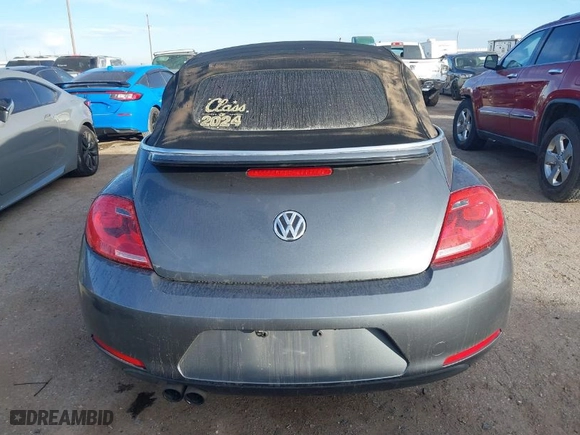 2013 Volkswagen Beetle Convertible 2.5L with VIN 3VW5X7AT3DM811083, listed as a IAAI auction lot 41168960 with 116,210 mi miles. Bid and sale history available at carsss.com. Image 16.