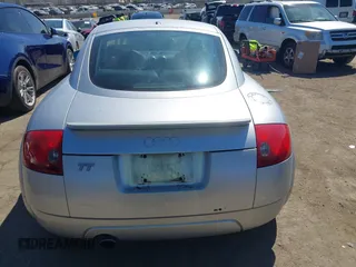 2001 Audi TT z VIN TRUSX28N211034913, wystawiony jako IAAI lot #41855142 z przebiegiem 122 354 mil mil oraz . Historia ofert i sprzedaży dostępna na DreamBid. Obrazek 15.
