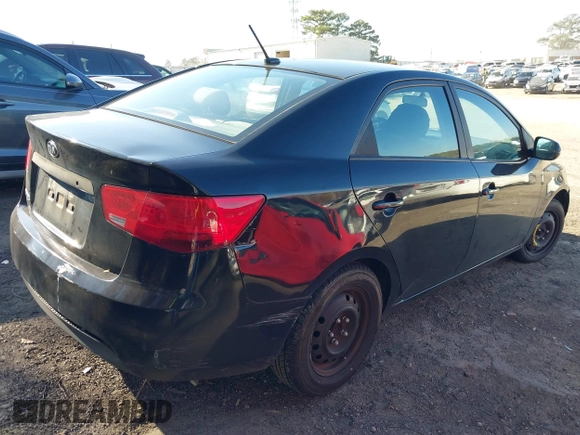 2013 Kia Forte LX with VIN KNAFT4A27D5738571, listed as a IAAI auction lot 41008444 with 190,511 mi miles. Bid and sale history available at carsss.com. Image 4.
