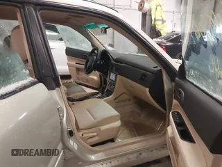 2006 Subaru Forester 2.5 X with VIN JF1SG636X6H708067, listed as a IAAI auction lot 41920667 with 123,853 mi miles. Bid and sale history available at carsss.com. Image 5.
