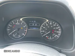 2017 Nissan Pathfinder SL with VIN 5N1DR2MM2HC694597, listed as a IAAI auction lot 41843269 with 115,583 mi miles. Bid and sale history available at carsss.com. Image 7.