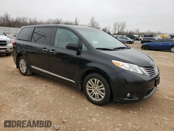 2017 Toyota Sienna XLE Auto Access Seat with VIN 5TDYZ3DC4HS788675, listed as a Copart auction lot 47631335 with 53,509 mi miles and Salvage Title. Bid and sale history available at carsss.com. Image 4.