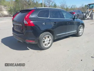 2016 Volvo XC60 T5 Premier with VIN YV4612RK8G2800032, listed as a IAAI auction lot 42173789 with 107,561 mi miles. Bid and sale history available at carsss.com. Image 4.