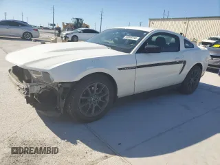 2011 Ford Mustang V6 with VIN 1ZVBP8AM9B5155900, listed as a Copart auction lot 50009795 with 81,051 mi miles and Salvage Title. Bid and sale history available at carsss.com. Image 1.