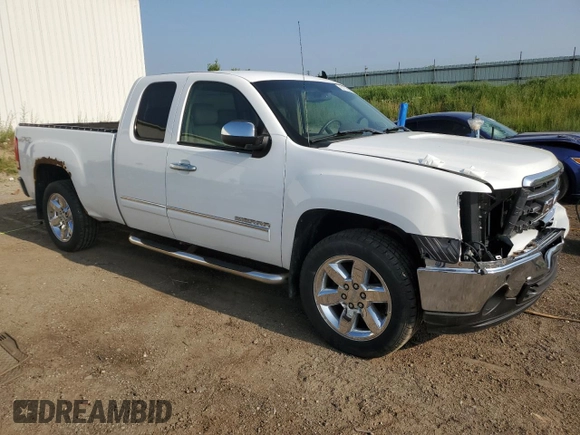 2013 GMC Sierra 1500 SLT with VIN 1GTR2WE75DZ272068, listed as a Copart auction lot 61179585 with 203,512 mi miles and Clean title. Bid and sale history available at DreamBid. Image 4.