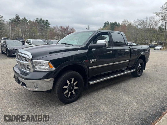 2016 Ram 1500 Laramie z VIN 1C6RR7VM9GS143262, wystawiony jako Copart lot #55879855 z przebiegiem 159 920 mil mil oraz Czysty tytuł • Clean title. Historia ofert i sprzedaży dostępna na DreamBid. Obrazek 2.