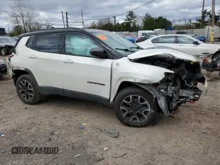 2020 Jeep Compass Trailhawk with VIN 3C4NJDDB2LT142136, listed as a Copart auction lot 53182055 with Not provided miles and Salvage title. Bid and sale history available at DreamBid. Image 4.