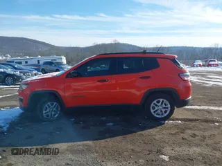 2018 Jeep Compass Sport with VIN 3C4NJCAB8JT124347, listed as a IAAI auction lot 41349666 with 122,058 mi miles. Bid and sale history available at carsss.com. Image 14.