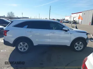 2022 Kia Sorento LX with VIN 5XYRG4LC6NG111914, listed as a IAAI auction lot 41402951 with 46,157 mi miles. Bid and sale history available at carsss.com. Image 14.