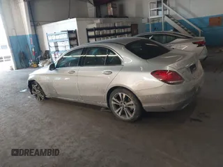 2021 Mercedes-Benz C 300 z VIN W1KWF8EB6MR646927, wystawiony jako IAAI lot #41645450 z przebiegiem 53 464 mil mil oraz . Historia ofert i sprzedaży dostępna na DreamBid. Obrazek 14.
