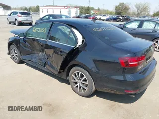 2017 Volkswagen Jetta SE с VIN 3VWDB7AJ8HM229236, выставлен на аукционе IAAI как лот 42073250 с пробегом 117 585 миль миль и . История ставок и продаж доступна на DreamBid. Изображение 3.