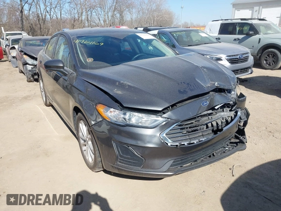 2020 Ford Fusion SE with VIN 3FA6P0H74LR207234, listed as a IAAI auction lot 41764169 with 94,518 mi miles. Bid and sale history available at carsss.com. Image 1.
