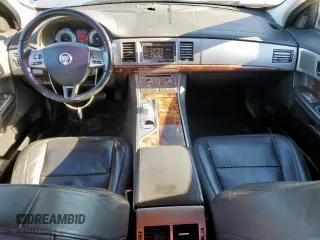 2009 Jaguar XF Premium Luxury z VIN SAJWA06B49HR01212, wystawiony jako Copart lot #55905375 z przebiegiem 141 881 mil mil oraz Czysty tytuł • Clean title. Historia ofert i sprzedaży dostępna na DreamBid. Obrazek 8.