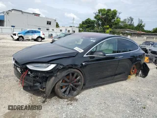 2021 Tesla Model X P90D with VIN 5YJXCAE4XMF324393, listed as a Copart auction lot 72761854 with 48,798 mi miles and Non Repairable. Bid and sale history available at carsss.com. Image 1.