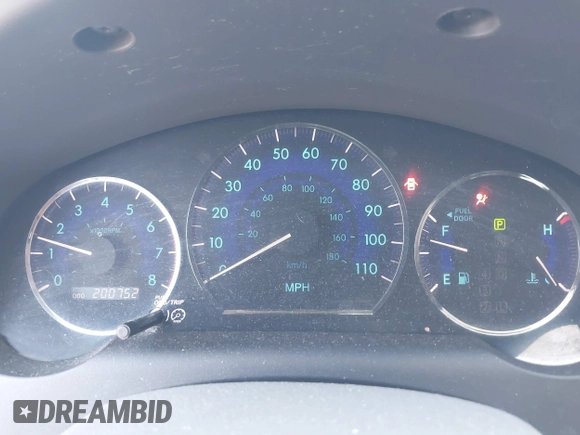 2009 Toyota Sienna XLE with VIN 5TDBK22C69S027767, listed as a IAAI auction lot 42029832 with 200,752 mi miles and . Bid and sale history available at DreamBid. Image 7.
