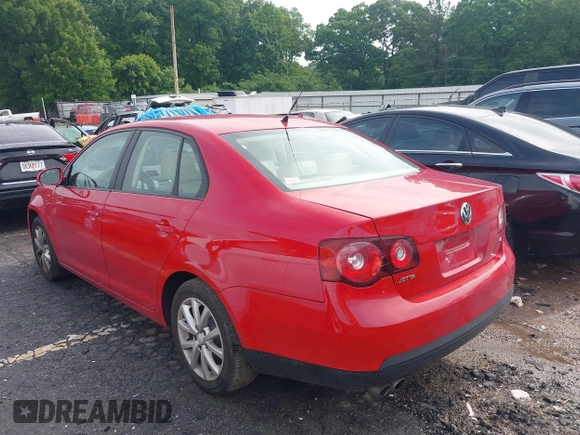 2010 Volkswagen Jetta Limited Edition с VIN 3VWRX7AJ6AM158664, выставлен на аукционе IAAI как лот 42205340 с пробегом 120 002 миль миль и . История ставок и продаж доступна на DreamBid. Изображение 3.