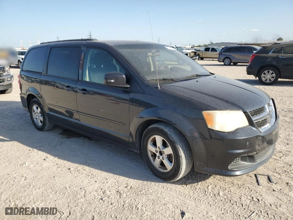 2013 Dodge Grand Caravan SXT with VIN 2C4RDGCG1DR610921, listed as a Copart auction lot 50231585 with 162,909 mi miles and Clean Title. Bid and sale history available at carsss.com. Image 4.