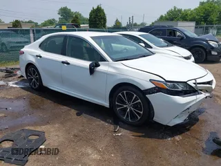 2018 Toyota Camry LE z VIN JTNB11HK6J3022985, wystawiony jako IAAI lot #42480554 z przebiegiem 193 169 mil mil oraz . Historia ofert i sprzedaży dostępna na DreamBid. Obrazek 1.