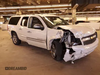 2008 Chevrolet Suburban LTZ with VIN 1GNFK16338R181086, listed as a Copart auction lot 78103044 with 261,931 mi miles and Salvage Title. Bid and sale history available at carsss.com. Image 4.