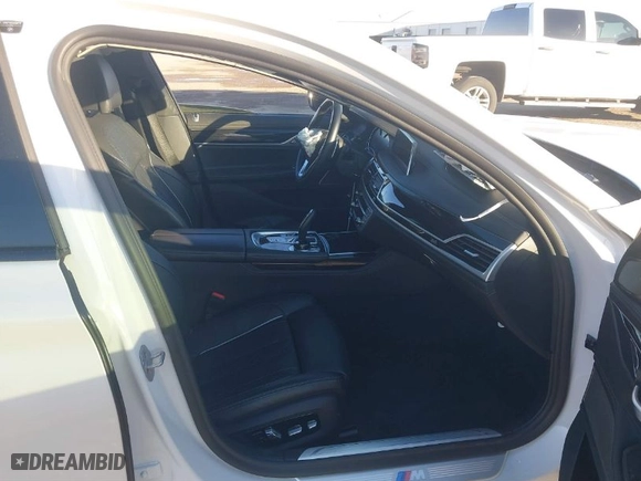 2019 BMW 7 Series 750i with VIN WBA7F0C58KGM24778, listed as a IAAI auction lot 41740384 with 1 mi miles. Bid and sale history available at carsss.com. Image 5.