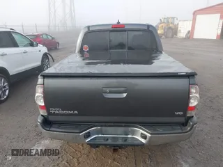 2015 Toyota Tacoma with VIN 3TMLU4EN7FM201302, listed as a IAAI auction lot 41666606 with 200,504 mi miles and . Bid and sale history available at DreamBid. Image 17.