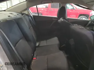 2013 Mazda 3 i SV z VIN JM1BL1TF6D1723762, wystawiony jako Copart lot #59711775 z przebiegiem Nie podano mil oraz Szkoda całkowita • Salvage title. Historia ofert i sprzedaży dostępna na DreamBid. Obrazek 10.