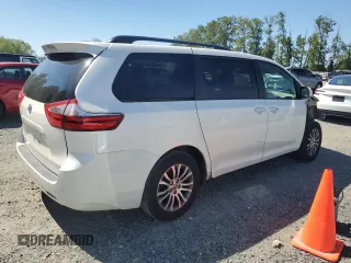 2020 Toyota Sienna XLE Auto Access Seat with VIN 5TDYZ3DC5LS077219, listed as a Copart auction lot 58377395 with 104,517 mi miles and Salvage title. Bid and sale history available at DreamBid. Image 3.