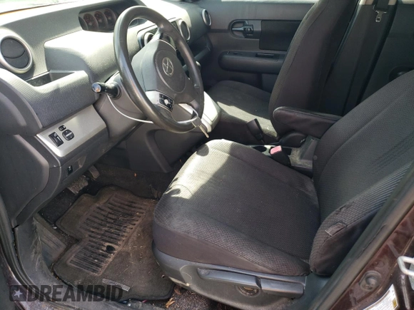2010 Scion xB z VIN JTLZE4FE5A1106933, wystawiony jako Copart lot #54170065 z przebiegiem 243 524 mil mil oraz Szkoda całkowita • Salvage title. Historia ofert i sprzedaży dostępna na DreamBid. Obrazek 7.