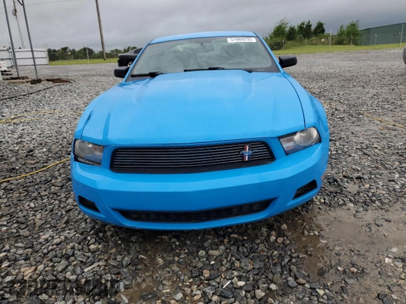 2011 Ford Mustang V6 with VIN 1ZVBP8AM5B5121663, listed as a Copart auction lot 51989235 with 186,407 mi miles and Salvage title. Bid and sale history available at DreamBid. Image 5.