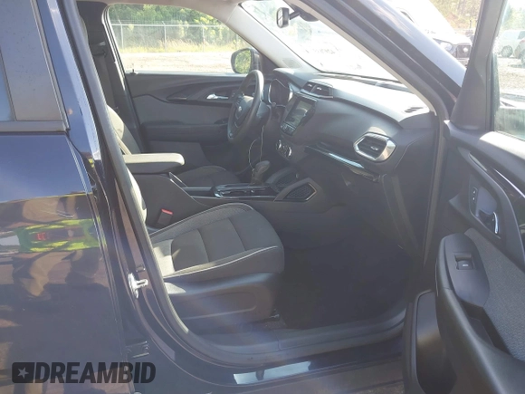 2021 Chevrolet TrailBlazer LT with VIN KL79MPSL9MB117658, listed as a IAAI auction lot 42076453 with 53,530 mi miles and . Bid and sale history available at DreamBid. Image 5.