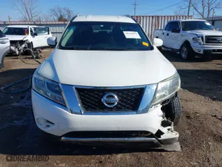 2016 Nissan Pathfinder Platinum with VIN 5N1AR2MM8GC614835, listed as a IAAI auction lot 41246654 with 186,892 mi miles. Bid and sale history available at carsss.com. Image 12.