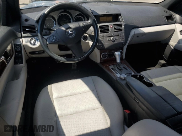 2011 Mercedes-Benz C 300 Sport z VIN WDDGF8BB1BR145367, wystawiony jako Copart lot #54408205 z przebiegiem 111 867 mil mil oraz Szkody całkowita. Historia ofert i sprzedaży dostępna na DreamBid. Obrazek 8.
