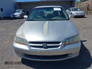 1998 Honda Accord EX z VIN 1HGCG6671WA162496, wystawiony jako IAAI lot #42202848 z przebiegiem 192 894 mil mil oraz . Historia ofert i sprzedaży dostępna na DreamBid. Obrazek 6.