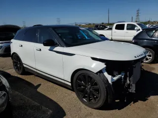 2020 Land Rover Range Rover Velar S with VIN SALYB2FV5LA254001, listed as a Copart auction lot 68013674 with 44,622 mi miles and Salvage Title. Bid and sale history available at carsss.com. Image 4.