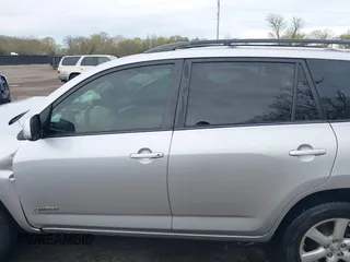 2007 Toyota RAV4 Limited with VIN JTMBK31V275036008, listed as a IAAI auction lot 41937940 with 143,501 mi miles. Bid and sale history available at carsss.com. Image 14.
