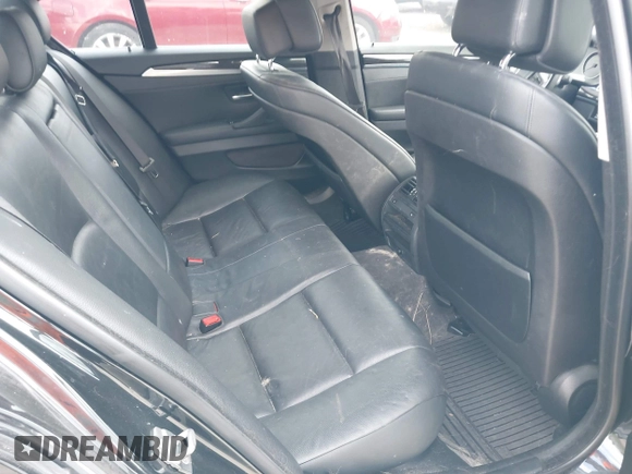 2011 BMW 5 Series 535i z VIN WBAFR7C59BC807860, wystawiony jako IAAI lot #42537752 z przebiegiem 120 934 mil mil oraz . Historia ofert i sprzedaży dostępna na DreamBid. Obrazek 8.